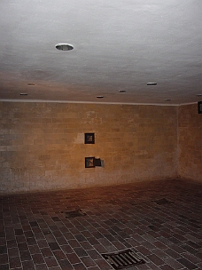DSC00637 Dachau Gas Chamber